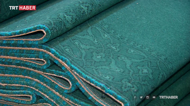 Ayasofya Camii'nin halısı Manisa Demirci'de şekil alıyor